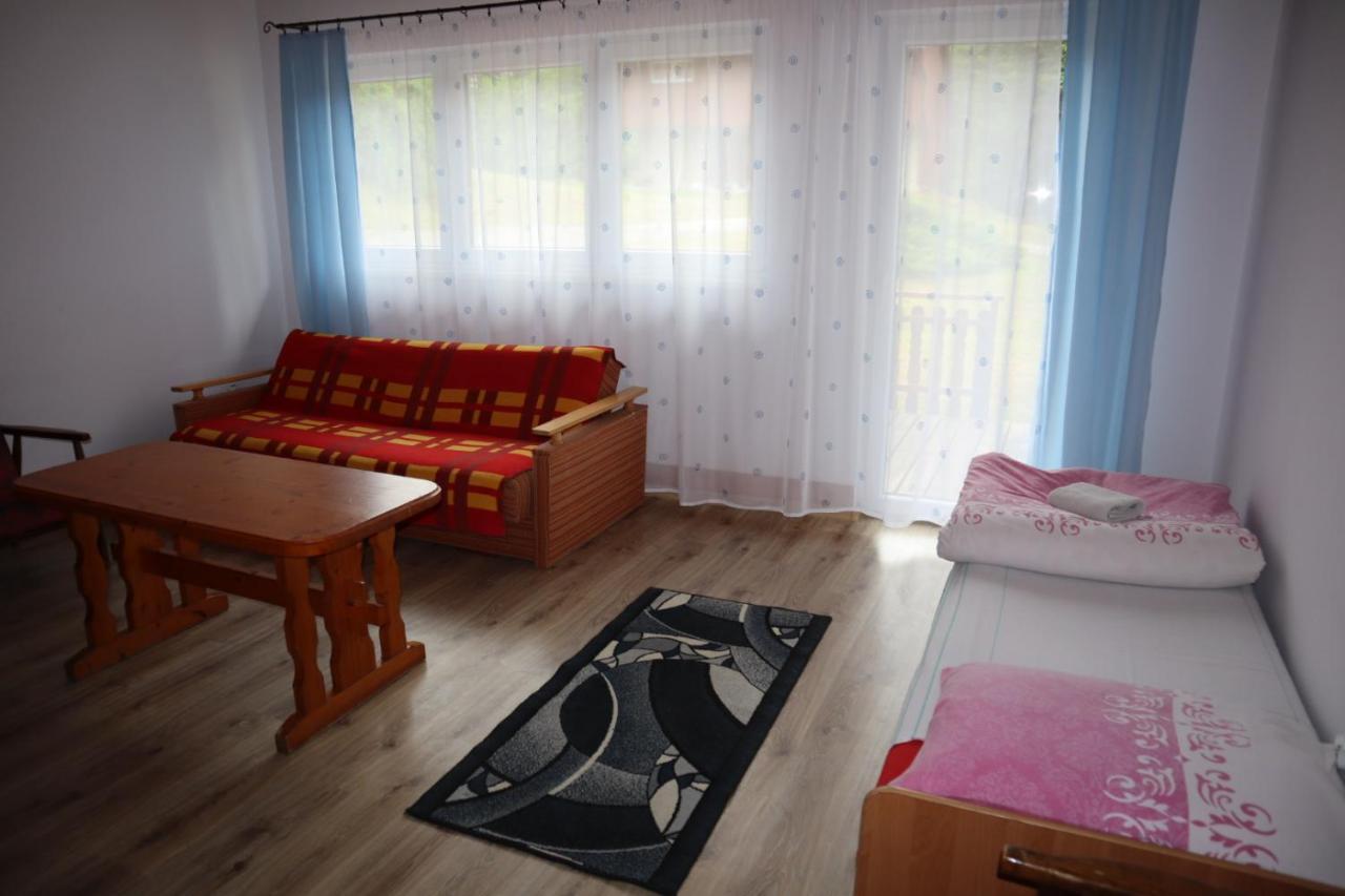 Hotel Osrodek Wypoczynkowy " Bieszczady" Myczkowce Exterior foto